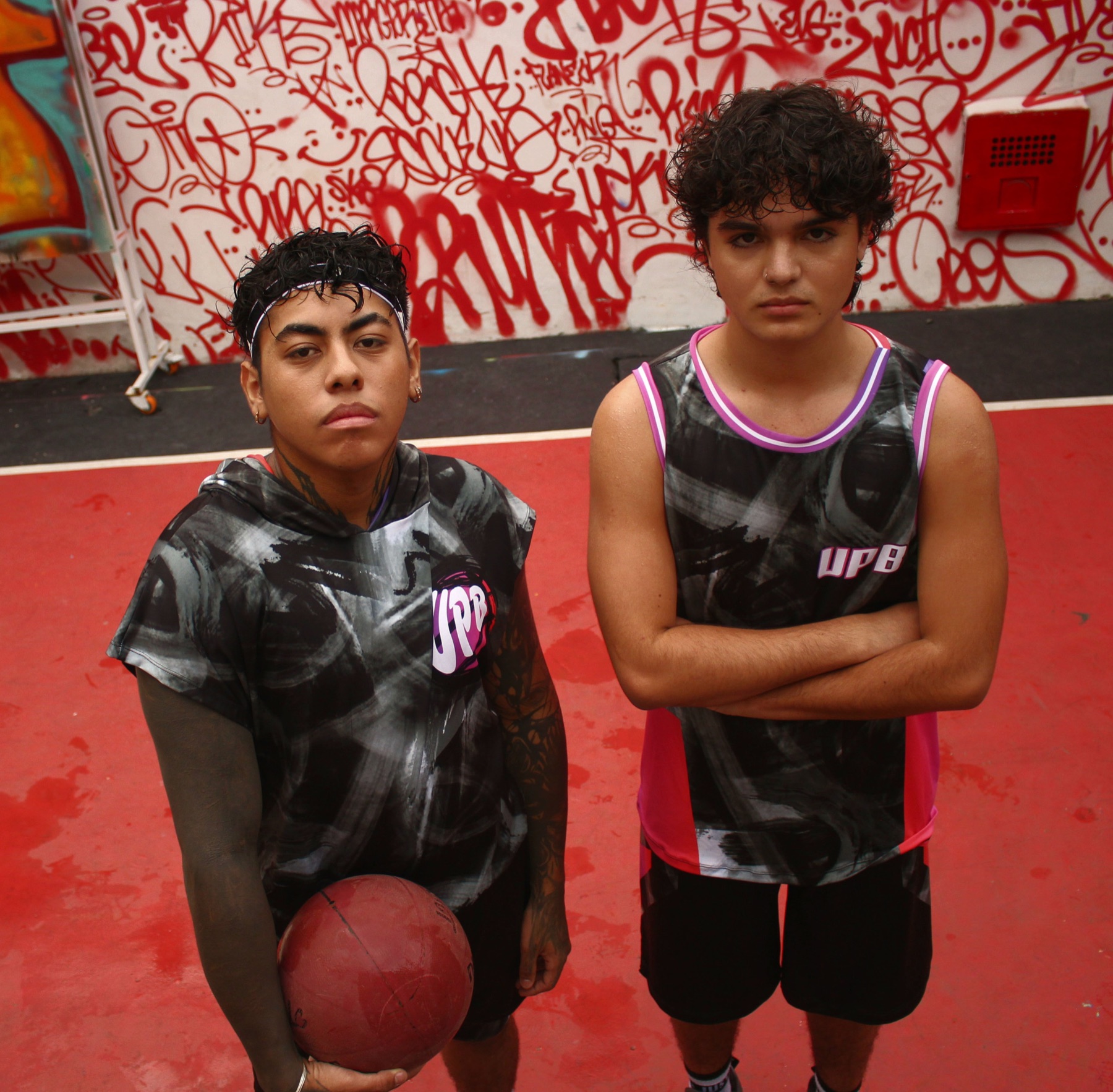 Vestuario institucional de baloncesto